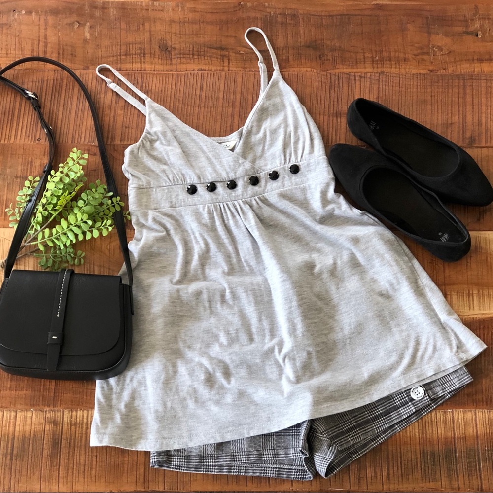Gray fit & flare v-neck tank top